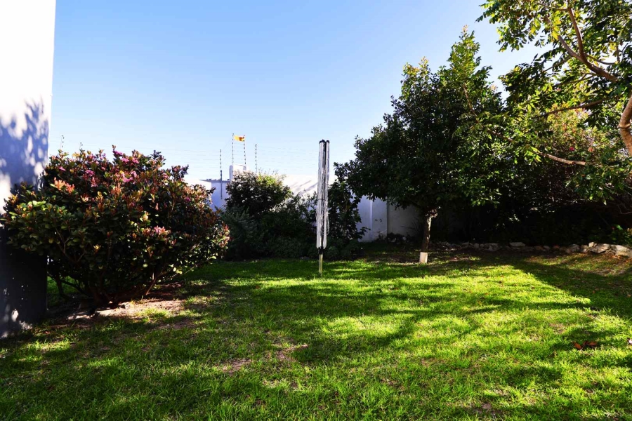 3 Bedroom Property for Sale in Sandbaai Western Cape